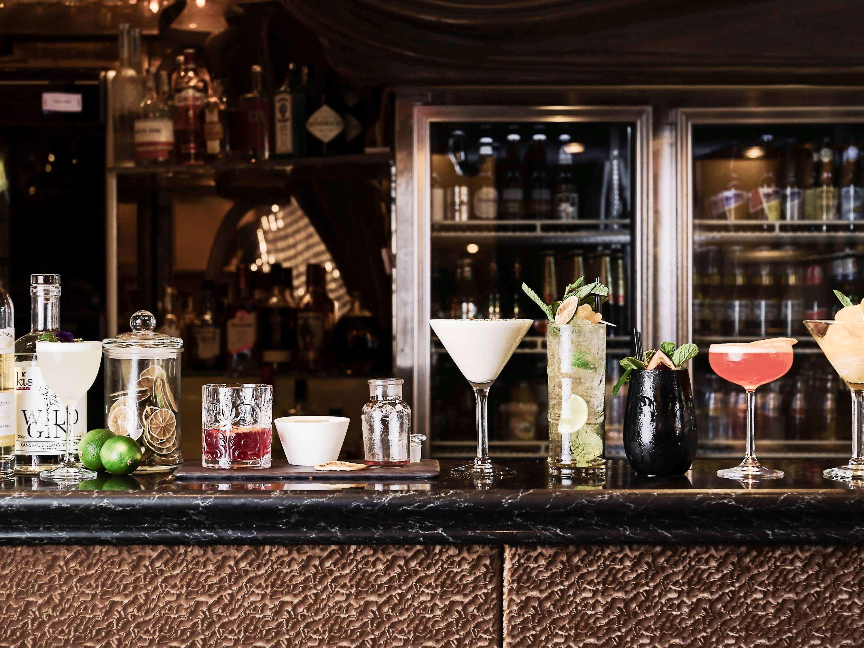 The Playford Adelaide - Mgallery Eksteriør billede Cocktails at the bar