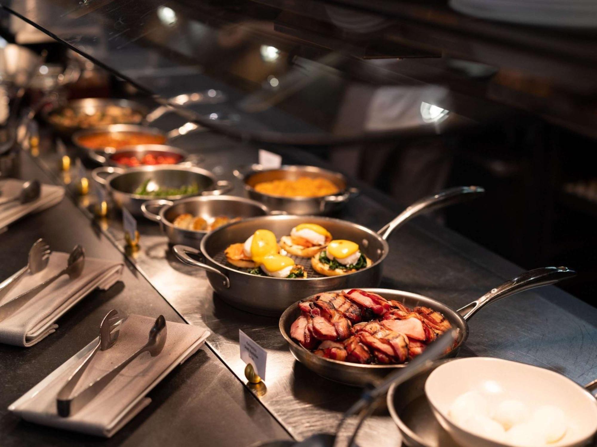 The Playford Adelaide - Mgallery Eksteriør billede A buffet at a restaurant