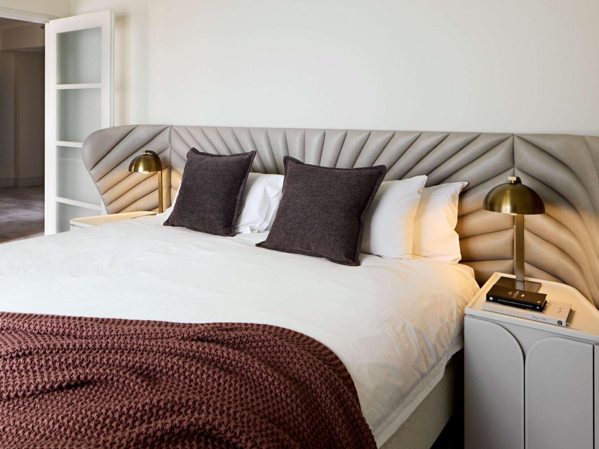 The Playford Adelaide - Mgallery Eksteriør billede A bedroom at The Ivy Hotel